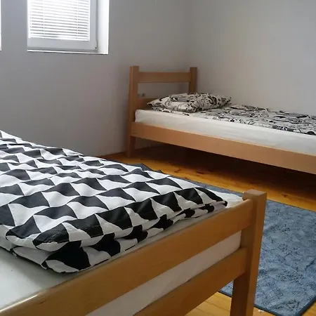Holiday home Vikend Kuca Oaza Misevici