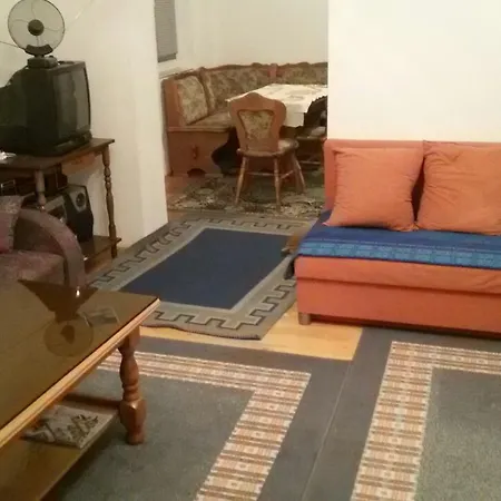 Vikend Kuca Oaza Holiday home *