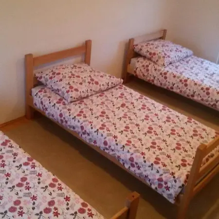 Holiday home Vikend Kuca Oaza *